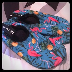 Small water shoes-kids or women’s